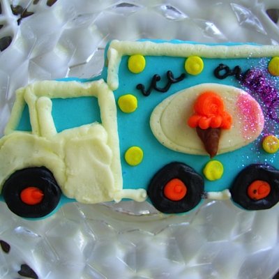 ice cream truck $4.75